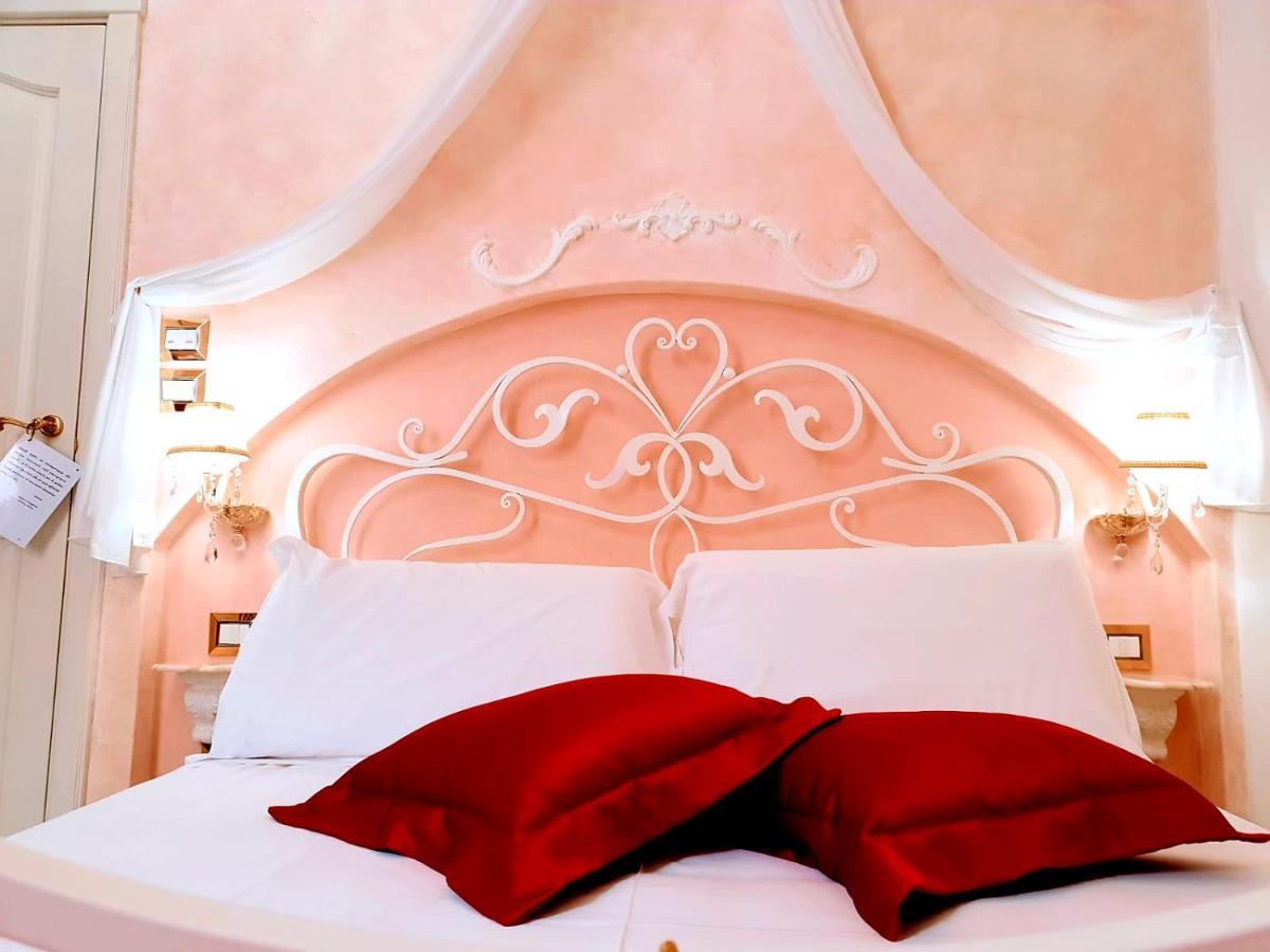 Palazzo Castiglione Bed & Breakfast Gallipoli Exterior photo